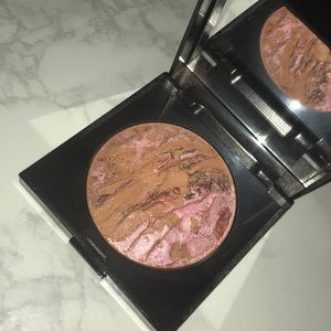 Laura mercier baked blush bronze